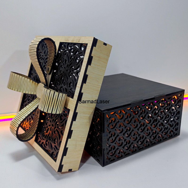 باکس پاپیون دار